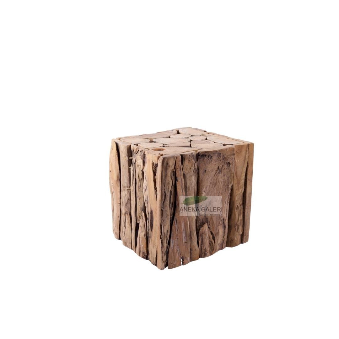 Cube Pedestal Erosion M 38cm