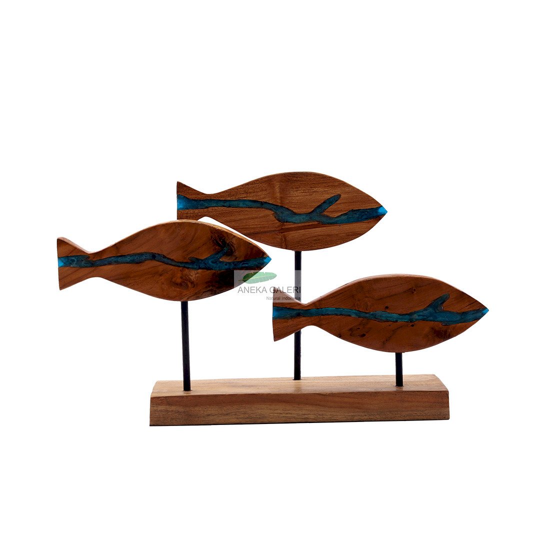 Fish Stand w/resin
