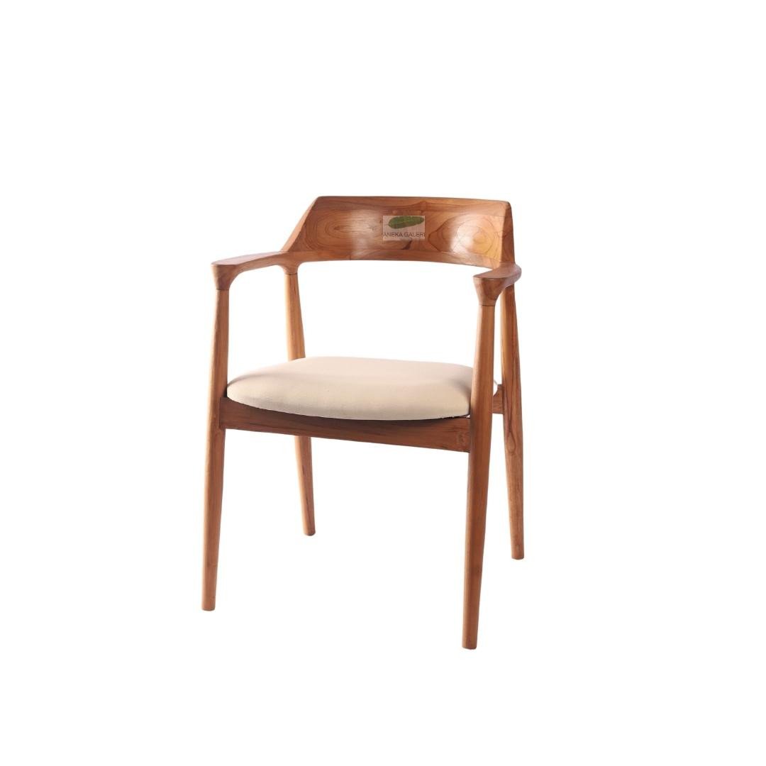 Hiroshima Chair With cushion 