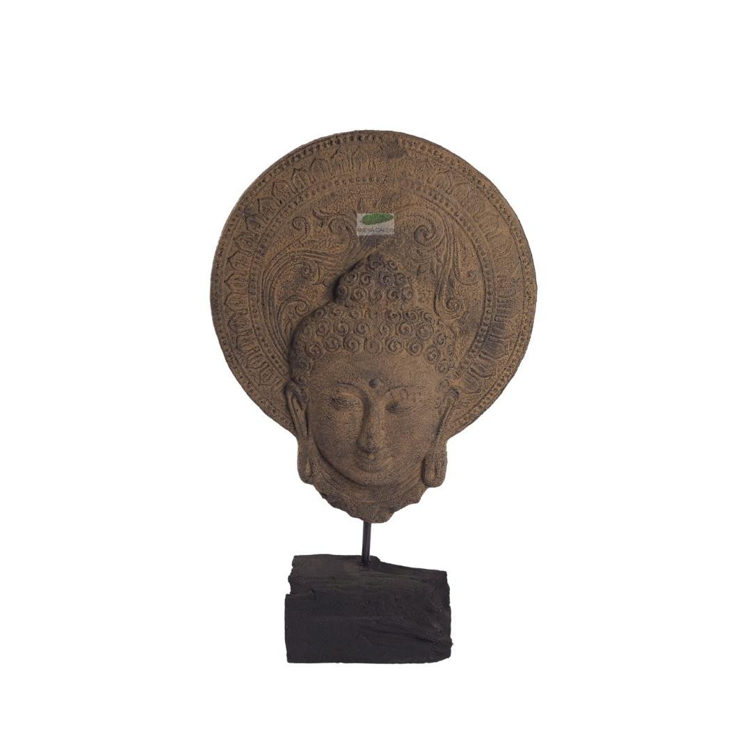 Kepala Budha Tiang 1