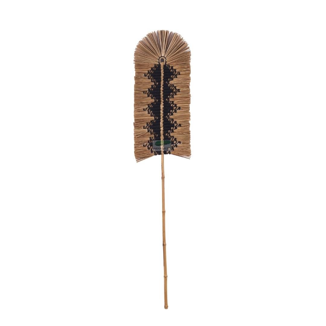 Leaf L Black Woven 117 cm