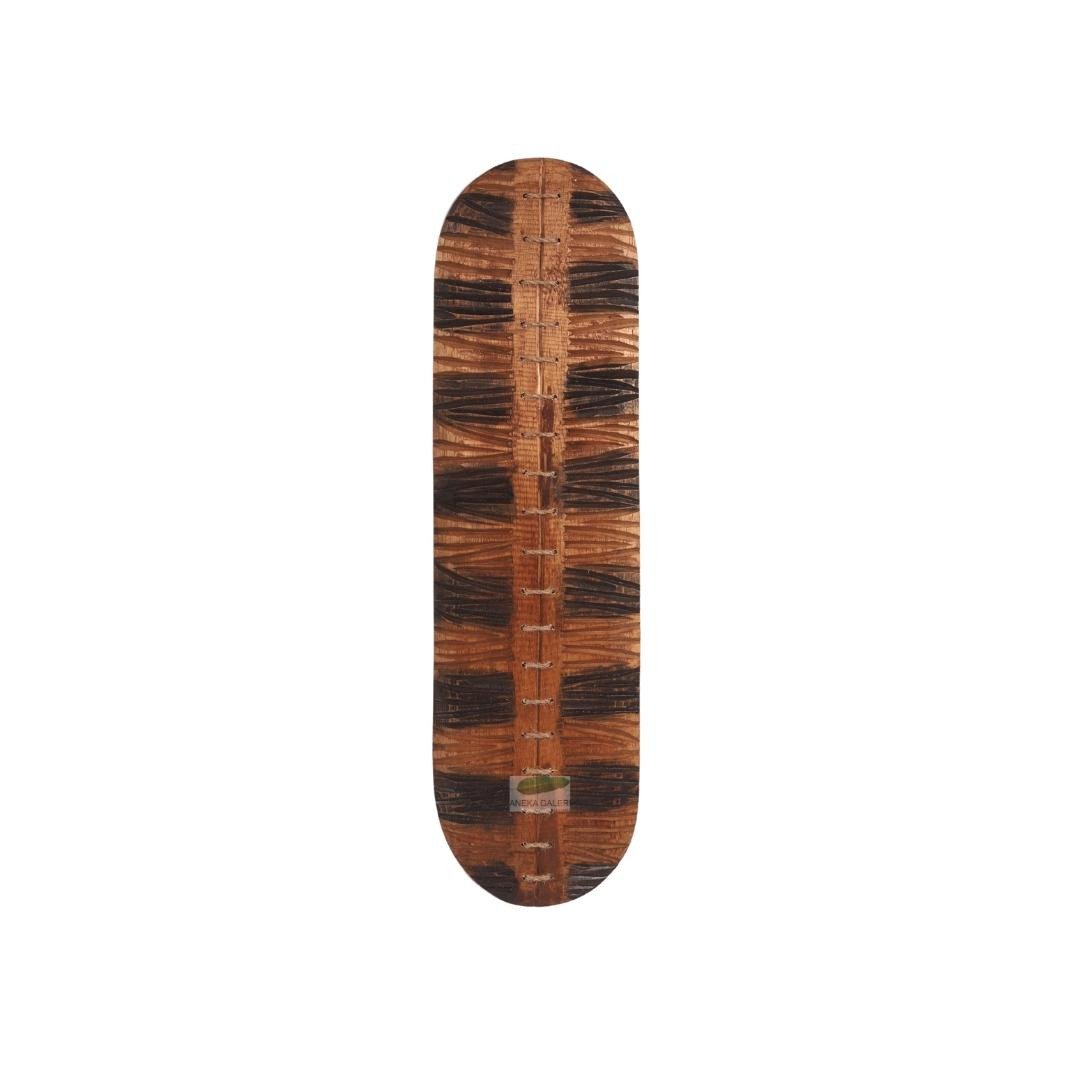 Surfboard vertical & horizontal carved, length 78cm